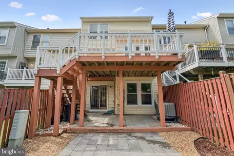 Exterior - 21180 Hedgerow Ter, Ashburn, VA 20147 photo 7 of 8