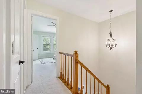 Entry Way - 21180 Hedgerow Ter, Ashburn, VA 20147 photo 4 of 4