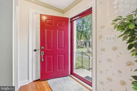 Entry Way - 21180 Hedgerow Ter, Ashburn, VA 20147 photo 1 of 4
