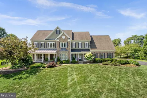 16534 Goldencrest Cir, Purcellville, VA 20132