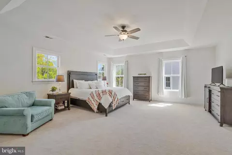 Bedroom - 23712 Safflower Ct, Ashburn, VA 20148 photo 1 of 8