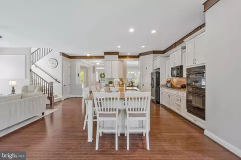 Entry Way - 23712 Safflower Ct, Ashburn, VA 20148 photo 3 of 15