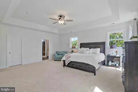 Bedroom - 23712 Safflower Ct, Ashburn, VA 20148 photo 2 of 8