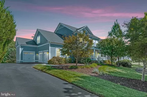 Exterior - 23712 Safflower Ct, Ashburn, VA 20148 photo 9 of 10