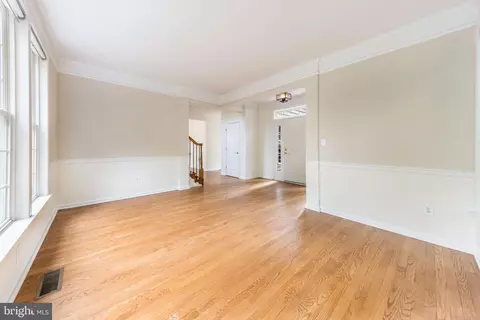 Living - 21934 Windover Dr, Broadlands, VA 20148 photo 1 of 4