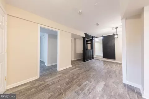 Entry Way - 21934 Windover Dr, Broadlands, VA 20148 photo 9 of 11