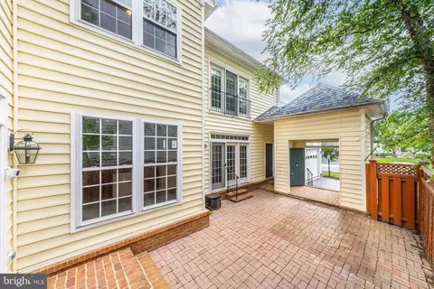 Exterior - 21934 Windover Dr, Broadlands, VA 20148 photo 4 of 10