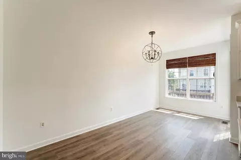 42576 Magellan Sq, Brambleton, VA 20148 photo 12