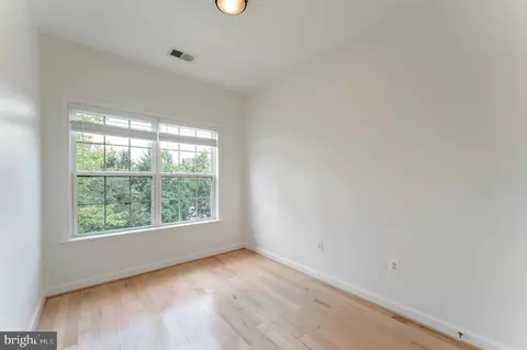 42576 Magellan Sq, Brambleton, VA 20148 photo 25