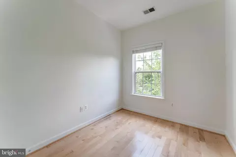 42576 Magellan Sq, Brambleton, VA 20148 photo 26