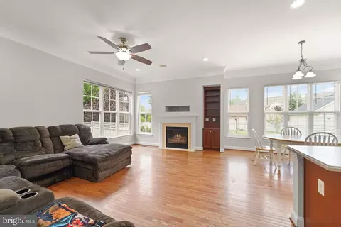 Living - 42683 Explorer Dr, Brambleton, VA 20148 photo 1 of 5
