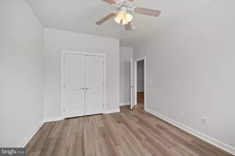 42592 Olmsted Dr, Brambleton, VA 20148 photo 31