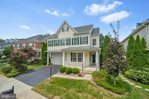 42592 Olmsted Dr, Brambleton, VA 20148 photo 6