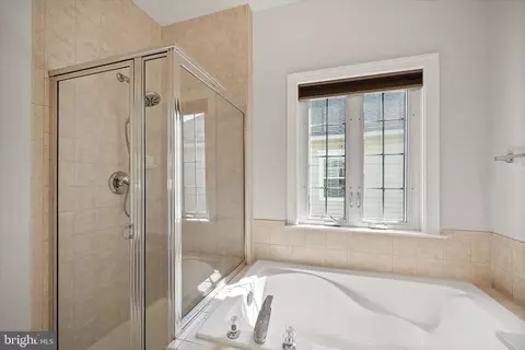 42592 Olmsted Dr, Brambleton, VA 20148 photo 23