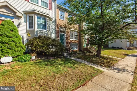 21747 Leatherleaf Cir, Sterling, VA 20164