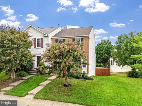 Exterior - 21232 Hedgerow Ter, Ashburn, VA 20147 photo 5 of 15