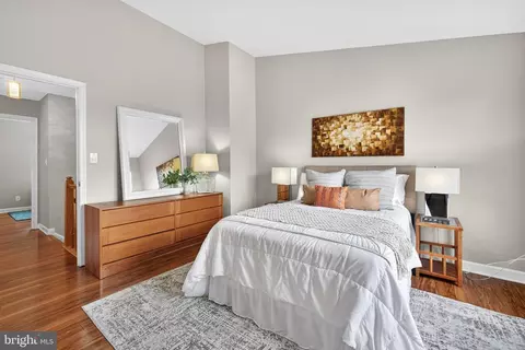Bedroom - 21232 Hedgerow Ter, Ashburn, VA 20147 photo 2 of 8