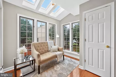 Entry Way - 21232 Hedgerow Ter, Ashburn, VA 20147 photo 6 of 10