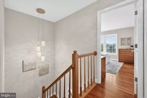 Entry Way - 21232 Hedgerow Ter, Ashburn, VA 20147 photo 8 of 10