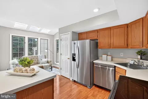 Kitchen - 21232 Hedgerow Ter, Ashburn, VA 20147 photo 1 of 4