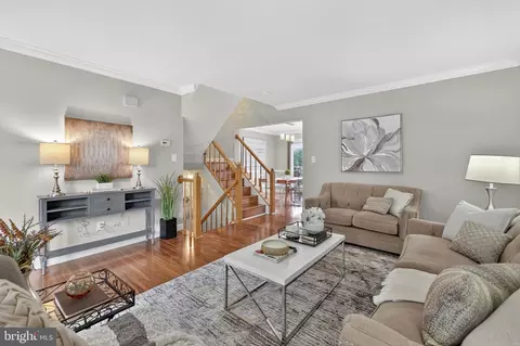 Entry Way - 21232 Hedgerow Ter, Ashburn, VA 20147 photo 2 of 10