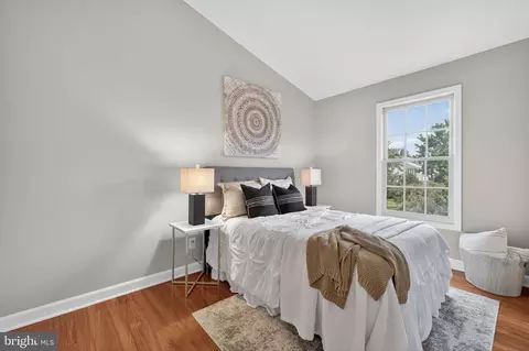 Bedroom - 21232 Hedgerow Ter, Ashburn, VA 20147 photo 6 of 8