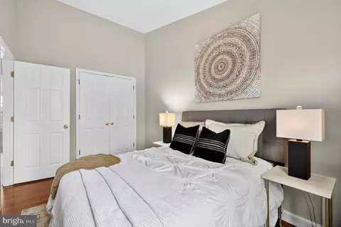 Bedroom - 21232 Hedgerow Ter, Ashburn, VA 20147 photo 7 of 8