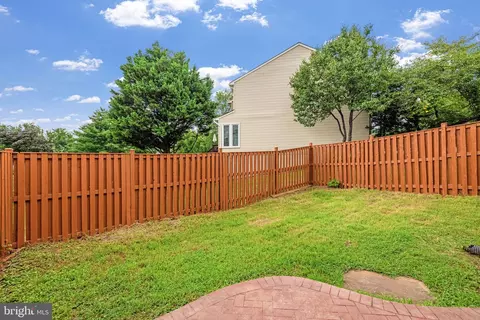 Exterior - 21232 Hedgerow Ter, Ashburn, VA 20147 photo 11 of 15