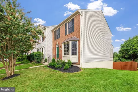 Exterior - 21232 Hedgerow Ter, Ashburn, VA 20147 photo 7 of 15