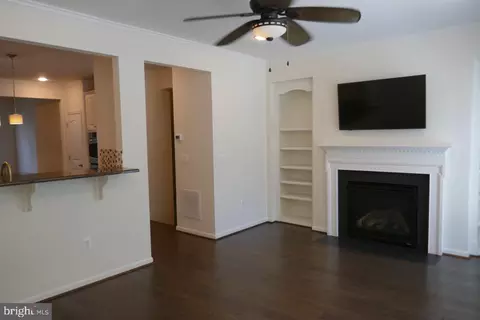 44132 Puma Sq, Chantilly, VA 20152 photo 7