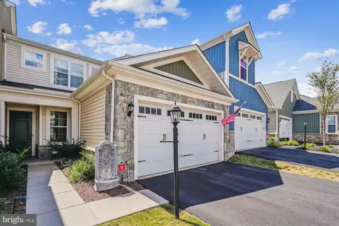 42751 Cushing Ter, Ashburn, VA 20148