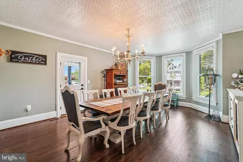 Dining - 20857 Ashburn Rd, Ashburn, VA 20147 photo 1 of 3