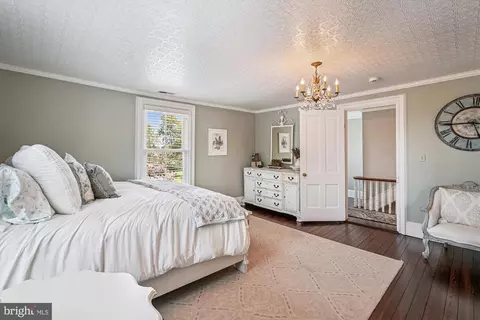 Bedroom - 20857 Ashburn Rd, Ashburn, VA 20147 photo 7 of 16