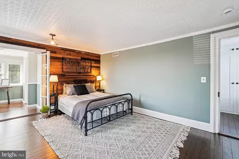 Bedroom - 20857 Ashburn Rd, Ashburn, VA 20147 photo 12 of 16