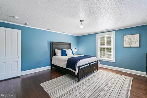 Bedroom - 20857 Ashburn Rd, Ashburn, VA 20147 photo 8 of 16