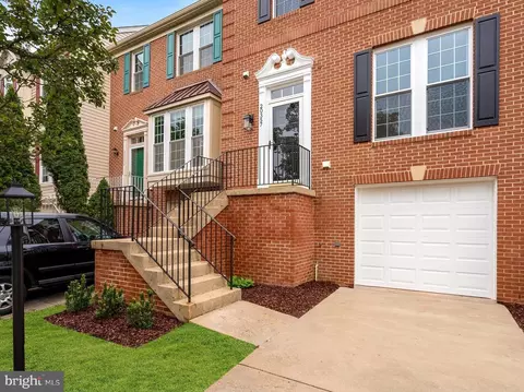 20357 Briarcliff Ter, Sterling, VA 20165 photo 2