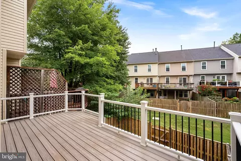 20357 Briarcliff Ter, Sterling, VA 20165 photo 11