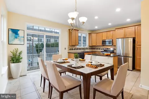 Dining - 42460 Malachite Ter, Brambleton, VA 20148 photo 1 of 1