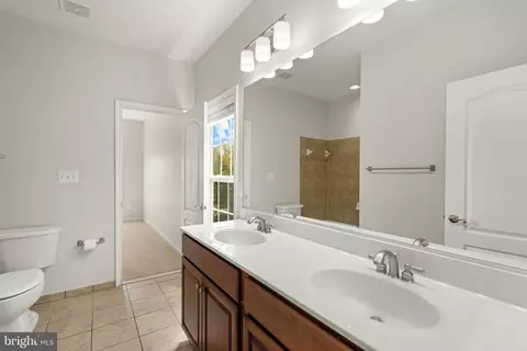 Entry Way - 22197 Windy Pine Ct, Broadlands, VA 20148 photo 5 of 6
