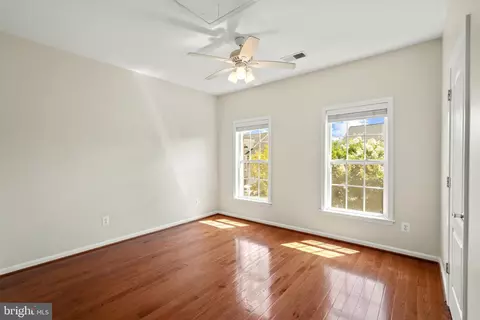 Bedroom - 22197 Windy Pine Ct, Broadlands, VA 20148 photo 4 of 4