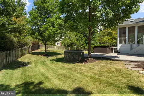 Exterior - 22197 Windy Pine Ct, Broadlands, VA 20148 photo 10 of 10