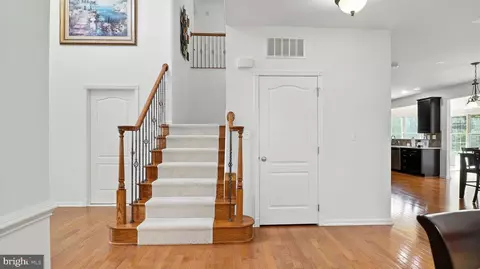 Entry Way - 43080 Addlestone Pl, Ashburn, VA 20148 photo 3 of 36