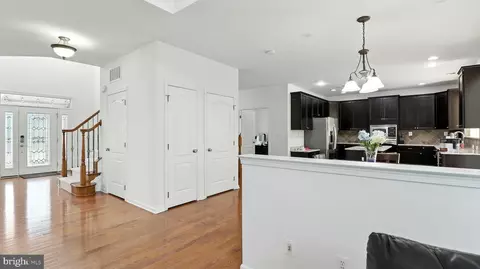 Entry Way - 43080 Addlestone Pl, Ashburn, VA 20148 photo 17 of 36