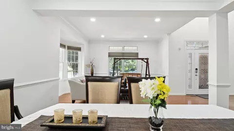 Entry Way - 43080 Addlestone Pl, Ashburn, VA 20148 photo 9 of 36