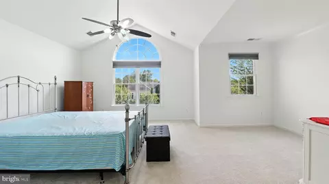 Bedroom - 43080 Addlestone Pl, Ashburn, VA 20148 photo 1 of 7