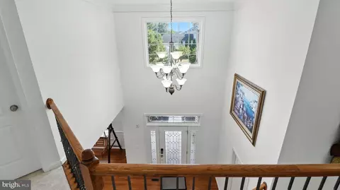 Entry Way - 43080 Addlestone Pl, Ashburn, VA 20148 photo 11 of 36