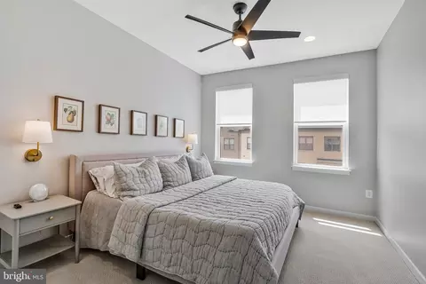 Bedroom - 42364 Zenith Ter, Ashburn, VA 20148 photo 4 of 7