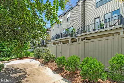 Exterior - 42364 Zenith Ter, Ashburn, VA 20148 photo 10 of 17