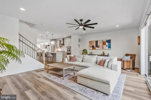 Entry Way - 42364 Zenith Ter, Ashburn, VA 20148 photo 6 of 15