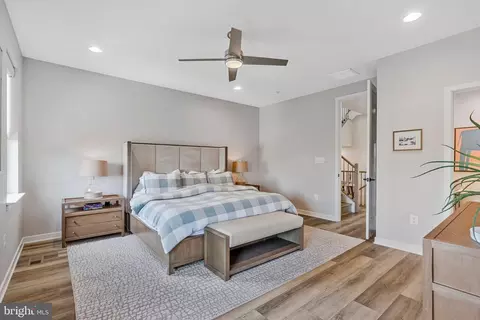 Bedroom - 42364 Zenith Ter, Ashburn, VA 20148 photo 1 of 7